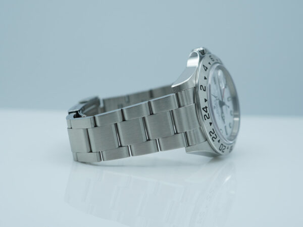 Rolex 16570 EXPLORER II 40MM POLAR WHITE DIAL F SERIAL BOXES PAPERS - Image 6