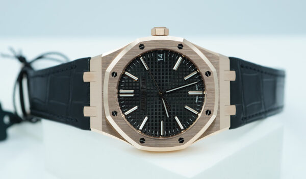 BRAND NEW Audemars PIGUET ROYAL OAK 15510OR 18K ROSE GOLD BLACK DIAL 2024 FULL SET - Image 10