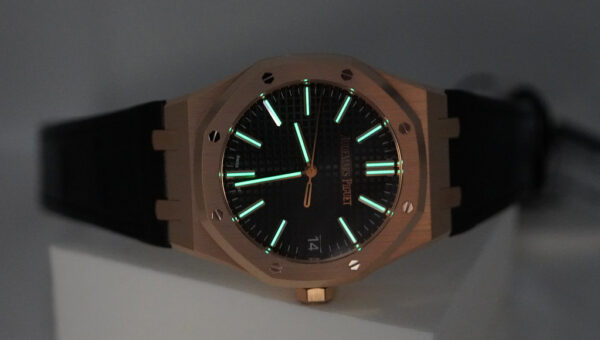 BRAND NEW Audemars PIGUET ROYAL OAK 15510OR 18K ROSE GOLD BLACK DIAL 2024 FULL SET - Image 11