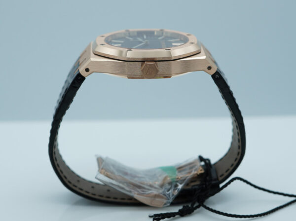 BRAND NEW Audemars PIGUET ROYAL OAK 15510OR 18K ROSE GOLD BLACK DIAL 2024 FULL SET - Image 3