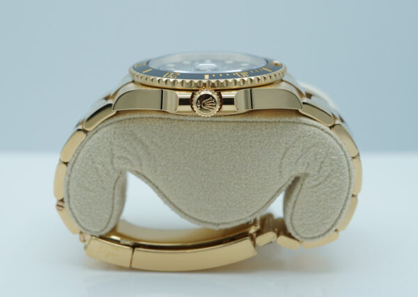 Rolex 126618LN SUBMARINER 41 YELLOW GOLD BLACK DIAL 2023 WARRANTY FULL SET - Image 3