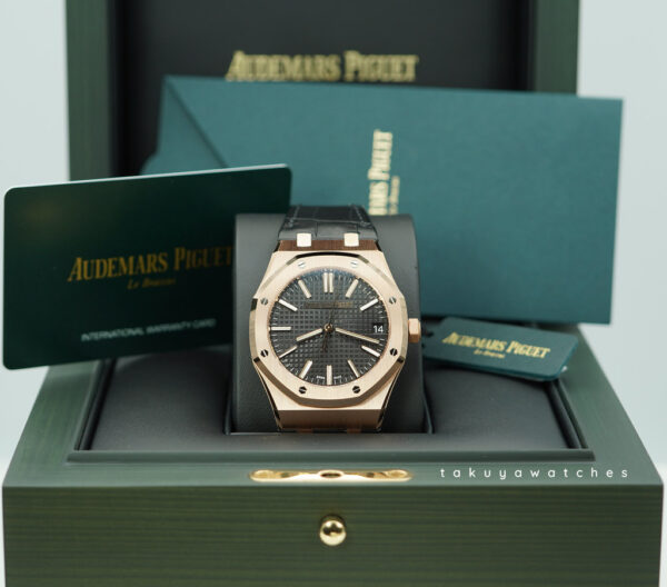 BRAND NEW Audemars PIGUET ROYAL OAK 15510OR 18K ROSE GOLD BLACK DIAL 2024 FULL SET - Image 2