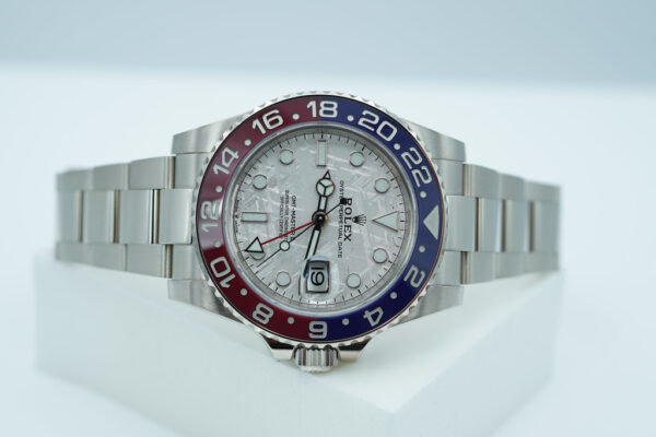 Rolex 126719BLRO GMT MASTER 2 WHITE GOLD PEPSI METEORITE DIAL 2022 FULL SET - Image 9