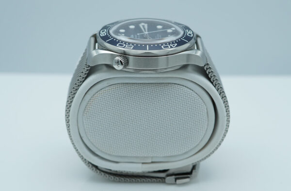 OMEGA SEAMASTER DIVER 300M 007 JAMES BOND 60th ANNIVERSARY 2023 FULL SET - Image 4