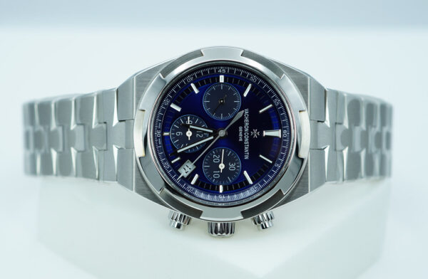 Vacheron CONSTANTIN OVERSEAS CHRONOGRAPH 5500V BLUE DIAL 2021 COMPLETE SET - Image 9