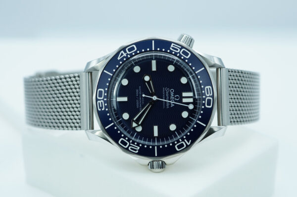 OMEGA SEAMASTER DIVER 300M 007 JAMES BOND 60th ANNIVERSARY 2023 FULL SET - Image 9