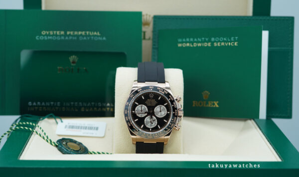 Rolex 126515LN DAYTONA ROSE GOLD OYSTERFLEX BLACK SUNDUST DIAL 2024 FULL SET - Image 2