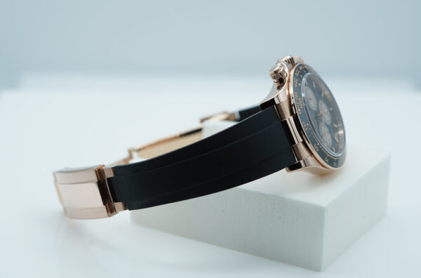 Rolex 126515LN DAYTONA ROSE GOLD OYSTERFLEX BLACK SUNDUST DIAL 2024 FULL SET - Image 6
