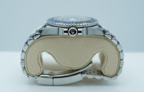 Rolex 126710BLNR GMT MASTER 2 BLACK BLUE BEZEL JUBILEE 2023 WARRANTY FULL SET - Image 3