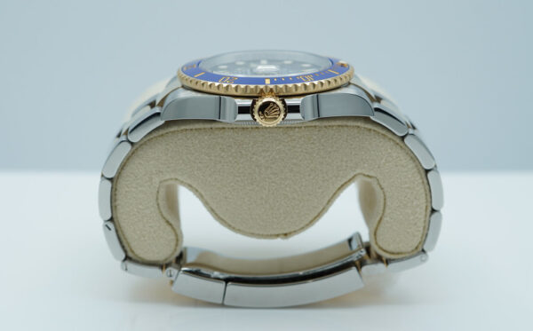 Rolex 126613LB SUBMARINER BLUESY 18K YELLOW GOLD STEEL BLUE DIAL 2023 FULL SET - Image 3