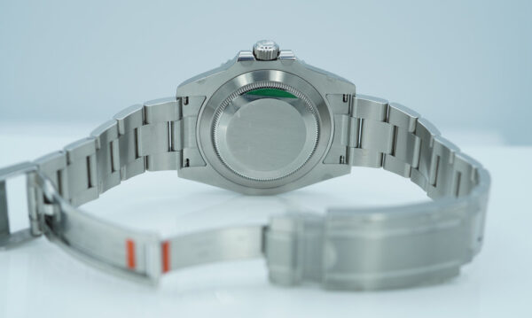 Rolex 126610LV SUBMARINER 41 GREEN MK2 BEZEL BLACK DIAL 2024 COMPLETE SET - Image 8