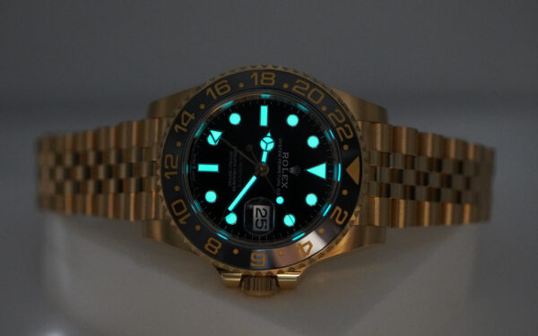 Rolex 126718GRNR GMT MASTER 2 YELLOW GOLD GREY BLACK BEZEL JUBILEE BAND 2023 FULL SET - Image 11