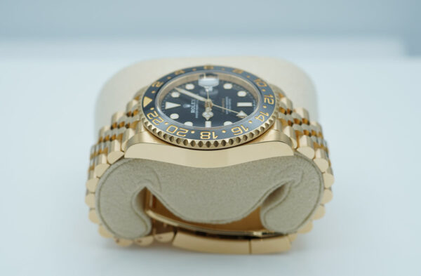 Rolex 126718GRNR GMT MASTER 2 YELLOW GOLD GREY BLACK BEZEL JUBILEE BAND 2023 FULL SET - Image 4