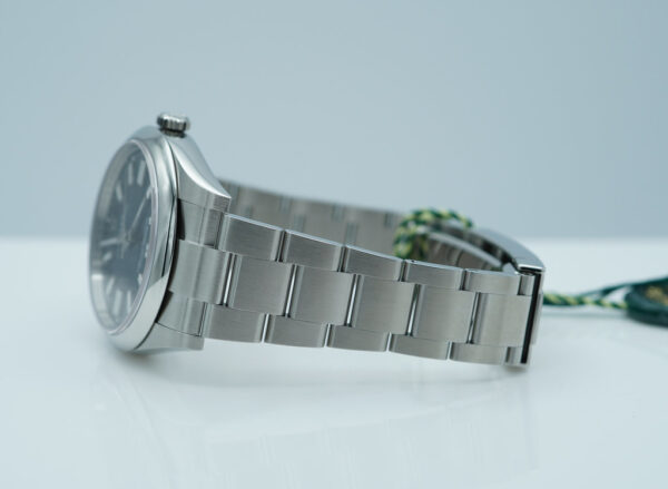 BRAND NEW Rolex 124300 OYSTER PERPETUAL BLUE DIAL 2024 41MM COMPLETE SET - Image 5