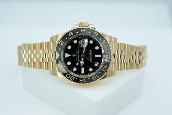 Rolex 126718GRNR GMT MASTER 2 YELLOW GOLD GREY BLACK BEZEL JUBILEE BAND 2023 FULL SET - Image 10