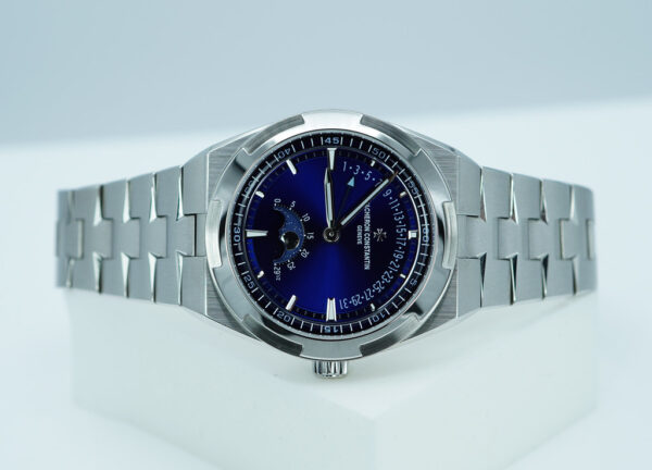 Vacheron CONSTANTIN OVERSEAS 4000V MOONPHASE RETROGRADE DATE BLUE DIAL 2023 FULL SET - Image 9