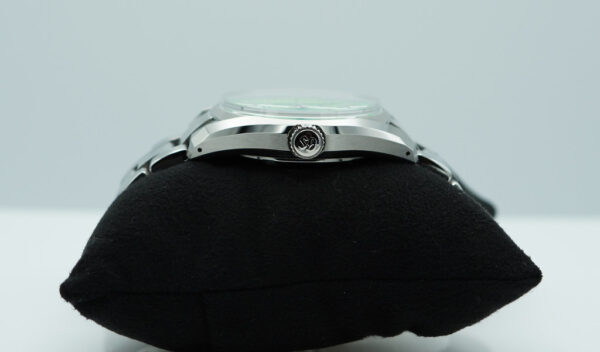 Grand Seiko SBGH335 WATCHES OF SWITZERLAND LIMITED EDITION GREEN DIAL 2023 FULL SET - Image 3