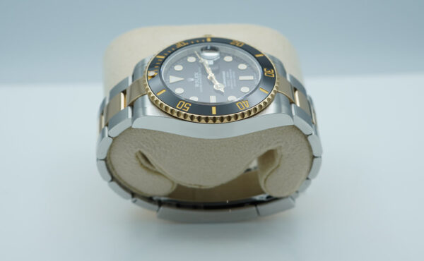 Rolex 126613LN SUBMARINER 18K YELLOW GOLD STEEL BLACK DIAL 2023 COMPLETE SET - Image 4