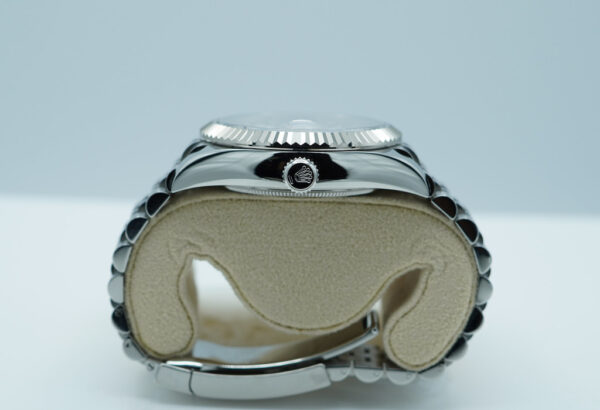 Rolex 326934 SKY-DWELLER WHITE DIAL JUBILEE BAND 2023 WARRANTY FULL SET - Image 3