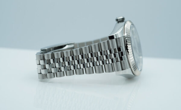 Rolex 326934 SKY-DWELLER WHITE DIAL JUBILEE BAND 2023 WARRANTY FULL SET - Image 6