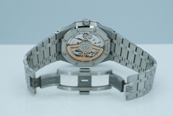 Audemars PIGUET ROYAL OAK 15510ST STAINLESS STEEL BLUE NUIT DIAL 2023 FULL SET - Image 8