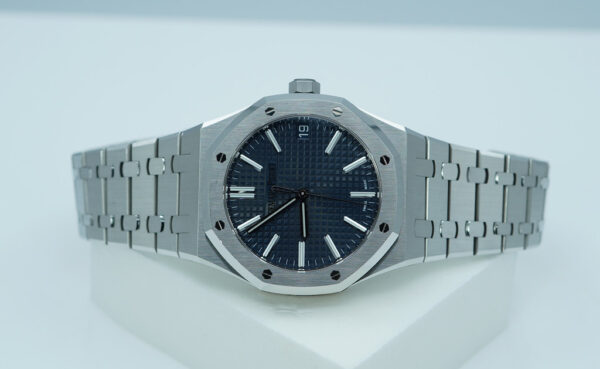 Audemars PIGUET ROYAL OAK 15510ST STAINLESS STEEL BLUE NUIT DIAL 2023 FULL SET - Image 10
