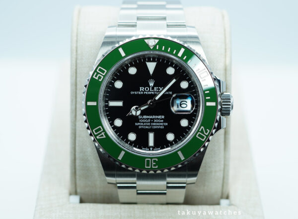 Rolex 126610LV SUBMARINER 41 GREEN MK2 BEZEL BLACK DIAL 2024 COMPLETE SET
