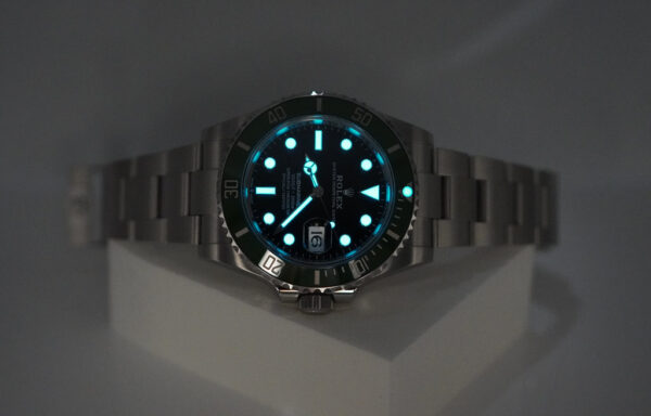 Rolex 126610LV SUBMARINER 41 GREEN MK2 BEZEL BLACK DIAL 2024 COMPLETE SET - Image 11