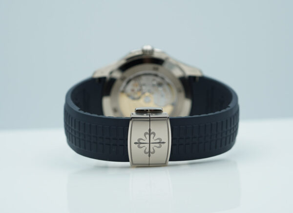 Patek PHILIPPE 5168G AQUANAUT WHITE GOLD BLUE DIAL 42MM 2024 COMPLETE SET - Image 7