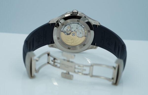 Patek PHILIPPE 5168G AQUANAUT WHITE GOLD BLUE DIAL 42MM 2024 COMPLETE SET - Image 9