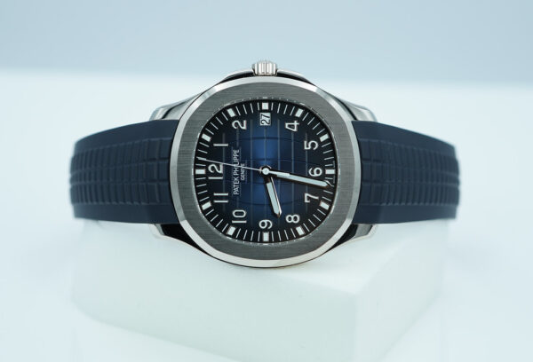 Patek PHILIPPE 5168G AQUANAUT WHITE GOLD BLUE DIAL 42MM 2024 COMPLETE SET - Image 11