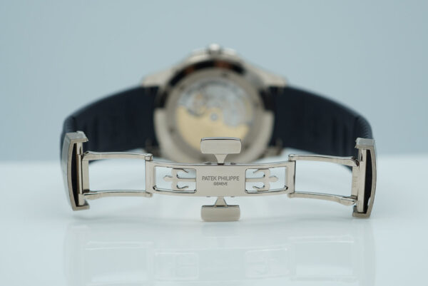 Patek PHILIPPE 5168G AQUANAUT WHITE GOLD BLUE DIAL 42MM 2024 COMPLETE SET - Image 8