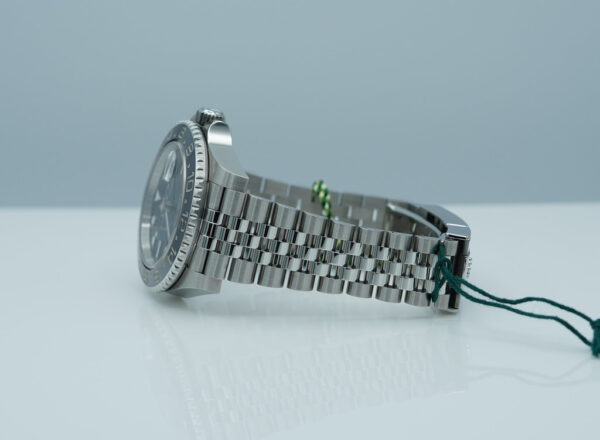 Rolex 126710GRNR GMT MASTER II BLACK GREY BEZEL JUBILEE BAND 2024 COMPLETE SET - Image 5