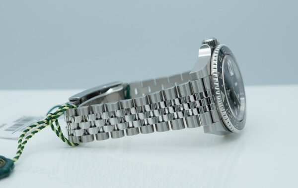 Rolex 126710GRNR GMT MASTER II BLACK GREY BEZEL JUBILEE BAND 2024 COMPLETE SET - Image 6
