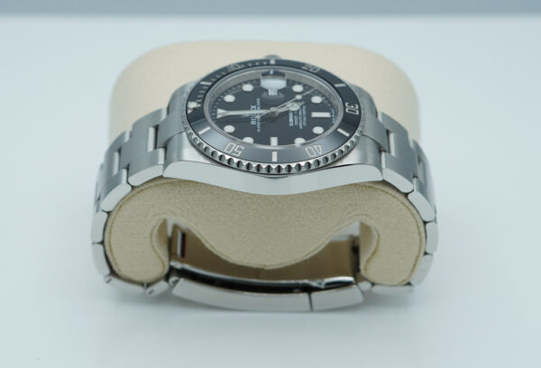 Rolex 126610LN SUBMARINER DATE 41 NEW MODEL 2022 WARRANTY COMPLETE SET - Image 4