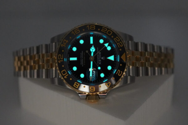Rolex 126713GRNR GMT MASTER 2 GREY BLACK BEZEL JUBILEE BAND 2024 FULL SET - Image 11