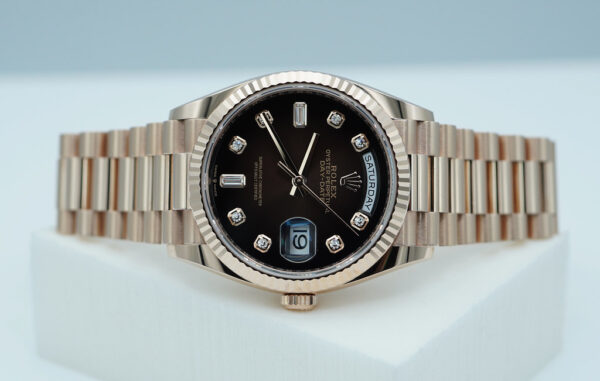 Rolex 128235 DAY DATE 36 ROSE GOLD BROWN OMBRE DIAMOND DIAL 2022 CCOMPLETE SET - Image 9
