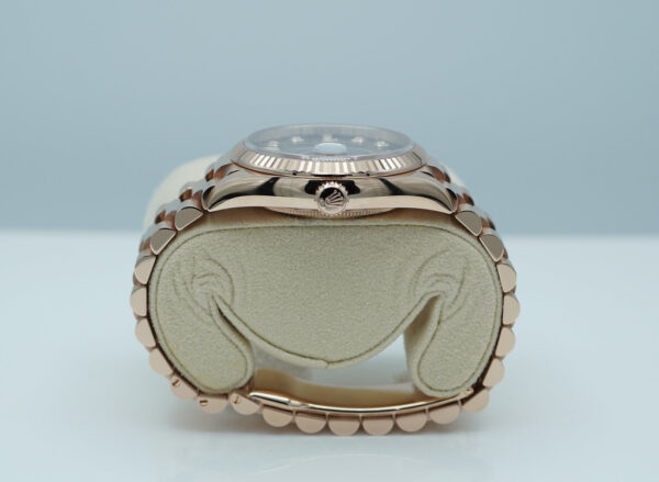 Rolex 128235 DAY DATE 36 ROSE GOLD BROWN OMBRE DIAMOND DIAL 2022 CCOMPLETE SET - Image 4