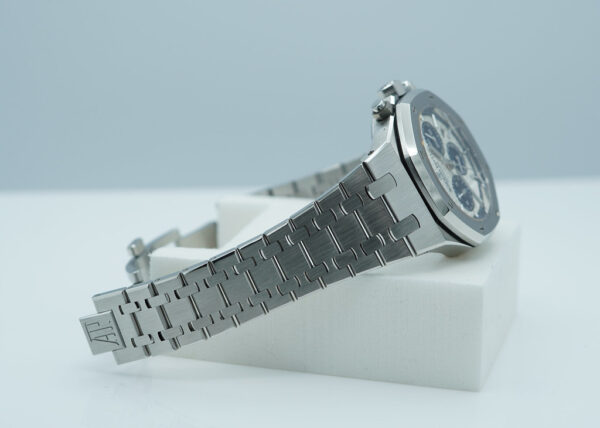 Audemars PIGUET ROYAL OAK CHRONOGRAPH 26315ST BLUE SILVER DIAL 38MM FULL SET - Image 6
