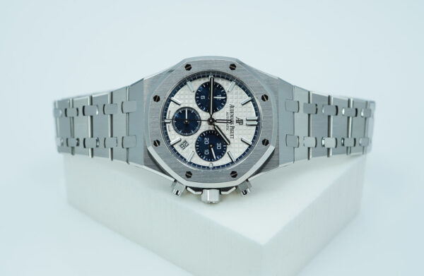 Audemars PIGUET ROYAL OAK CHRONOGRAPH 26315ST BLUE SILVER DIAL 38MM FULL SET - Image 9