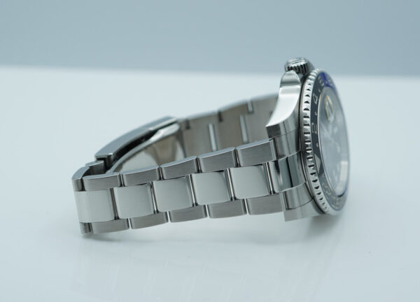 Rolex 126710BLNR GMT MASTER 2 BLACK BLUE BEZEL NEW MODEL 2022 WARRANTY FULL SET - Image 6