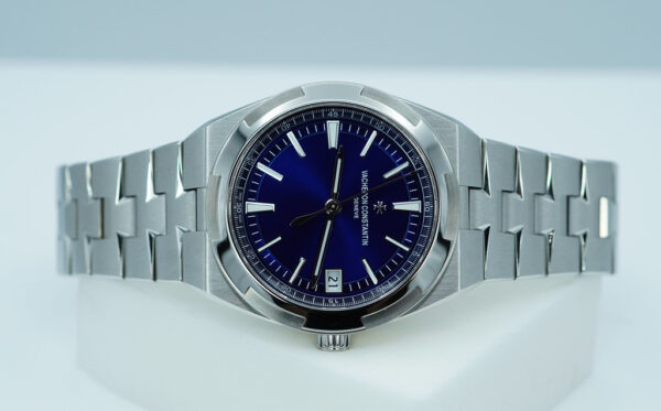 Vacheron CONSTANTIN OVERSEAS 4500V STAINLESS STEEL BLUE DIAL 2023 FULL SET - Image 9