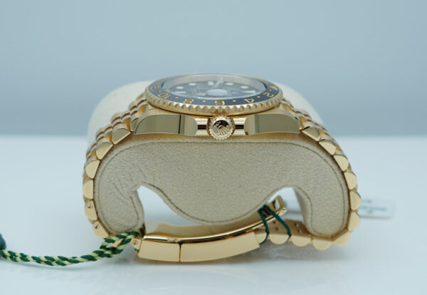 BRAND NEW Rolex 126718GRNR GMT MASTER 2 YELLOW GOLD GREY BLACK BEZEL JUBILEE BAND 2024 FULL SET - Image 3