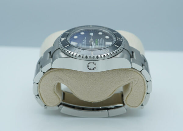Rolex 136660 DEEPSEA D-BLUE DIAL JAMES CAMERON 2023 WARRANTY COMPLETE SET - Image 4