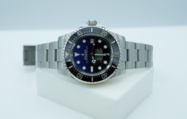 Rolex 136660 DEEPSEA D-BLUE DIAL JAMES CAMERON 2023 WARRANTY COMPLETE SET - Image 10