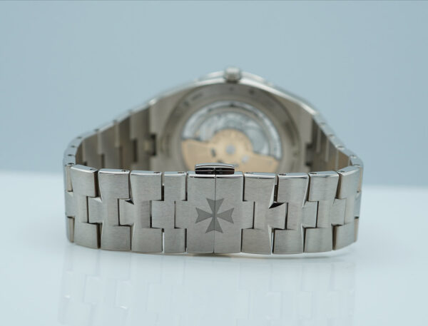 Vacheron CONSTANTIN OVERSEAS PERPETUAL CALENDAR 4300V 18K WHITE GOLD BLUE DIAL FULL SET - Image 7