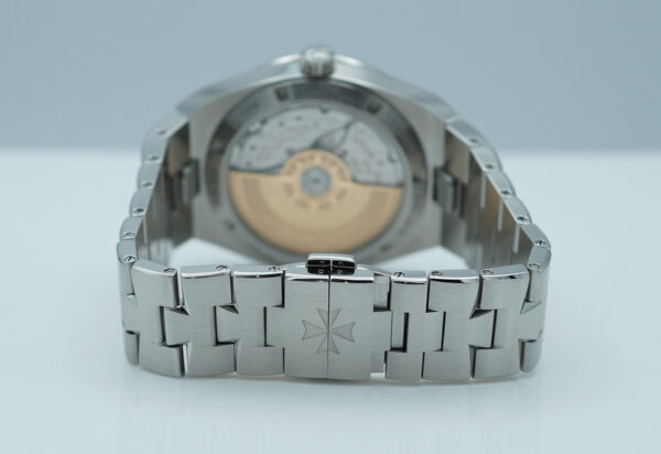 Vacheron CONSTANTIN OVERSEAS 4520V STAINLESS STEEL BLUE DIAL 2024 NEW MODEL - Image 7