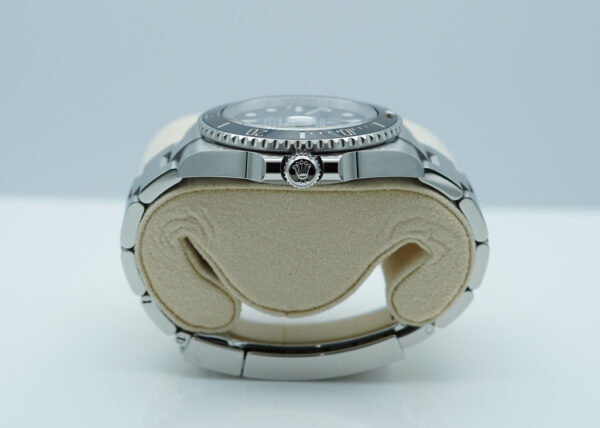 Rolex 126610LN SUBMARINER DATE 41 NEW MODEL 2023 WARRANTY COMPLETE SET - Image 4