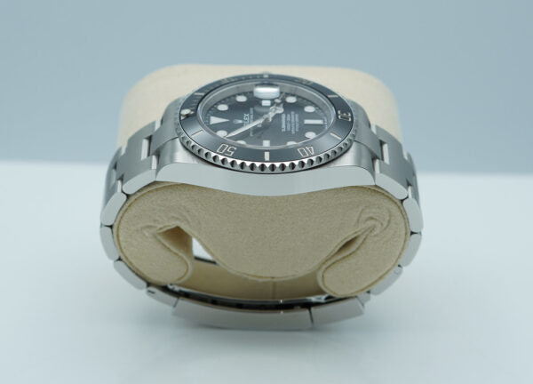 Rolex 126610LN SUBMARINER DATE 41 NEW MODEL 2023 WARRANTY COMPLETE SET - Image 3