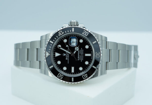 Rolex 126610LN SUBMARINER DATE 41 NEW MODEL 2023 WARRANTY COMPLETE SET - Image 10